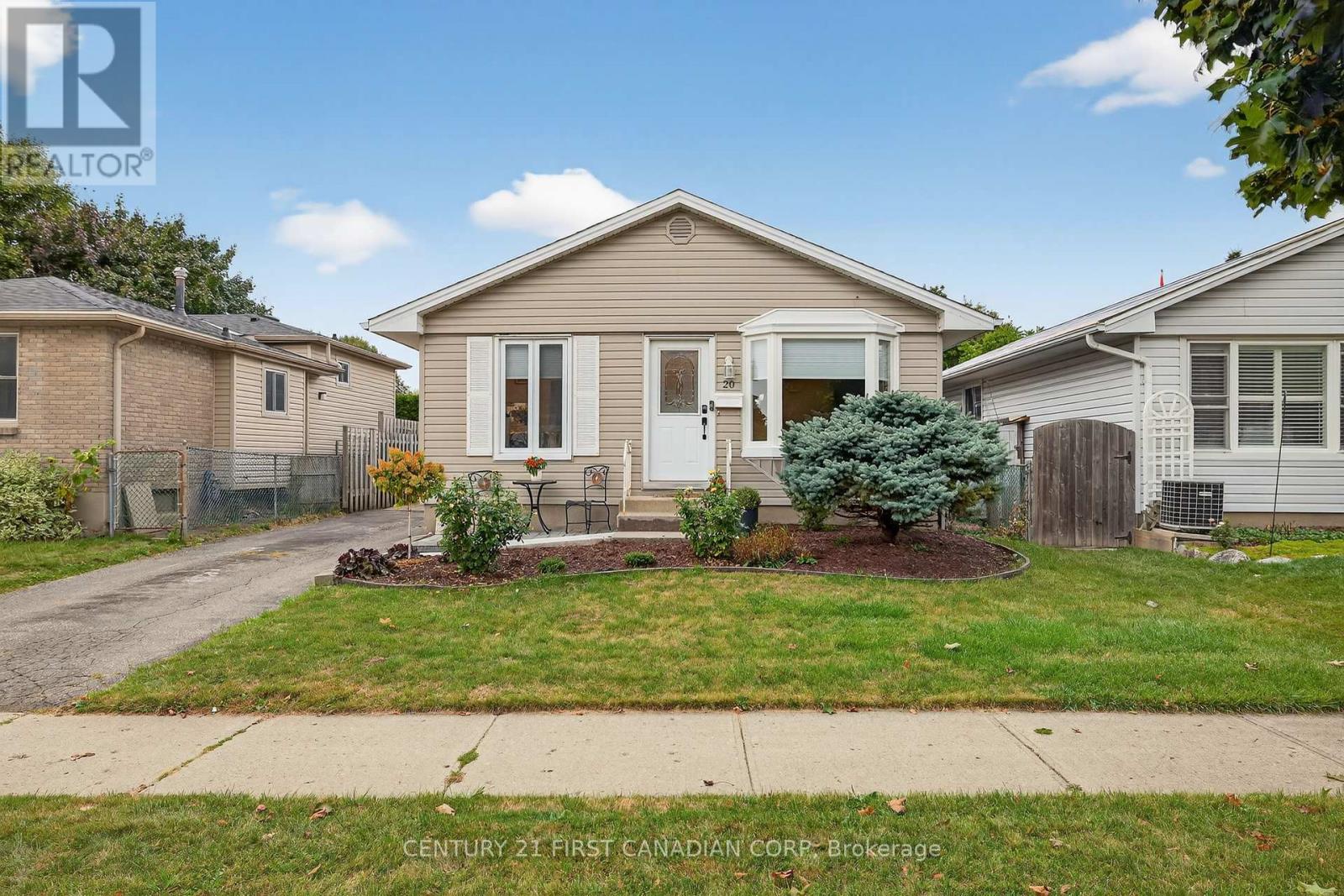 20 ASHBURY AVENUE, London South (South Y)