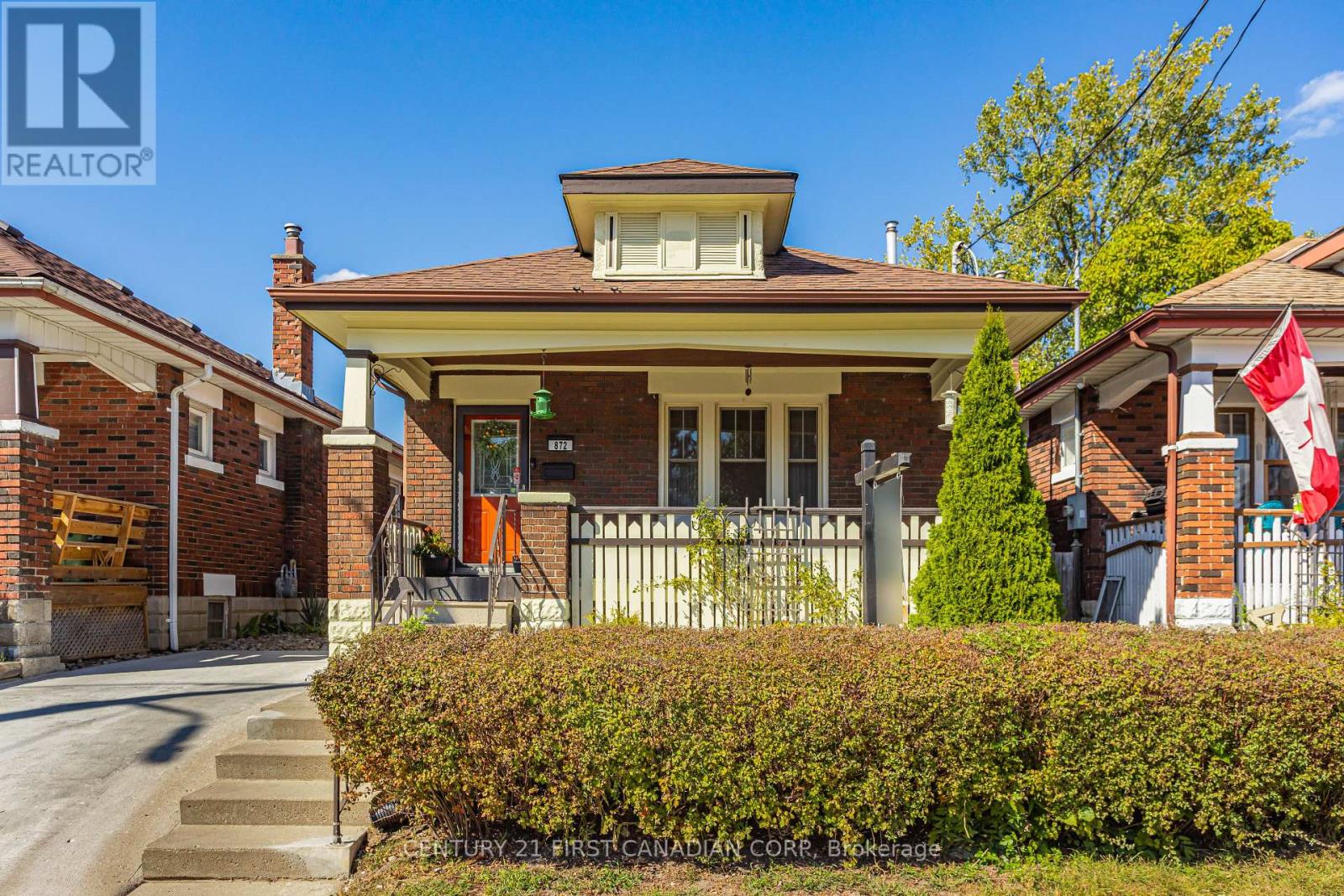 872 LOVETT STREET, London East (East L)