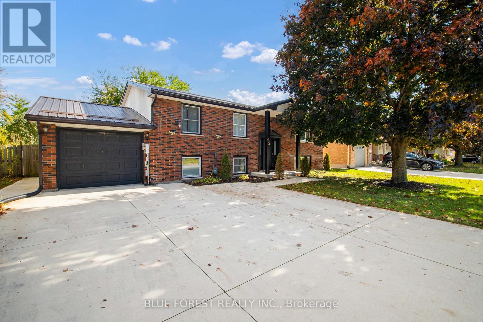 45 ANNE STREET, Aylmer