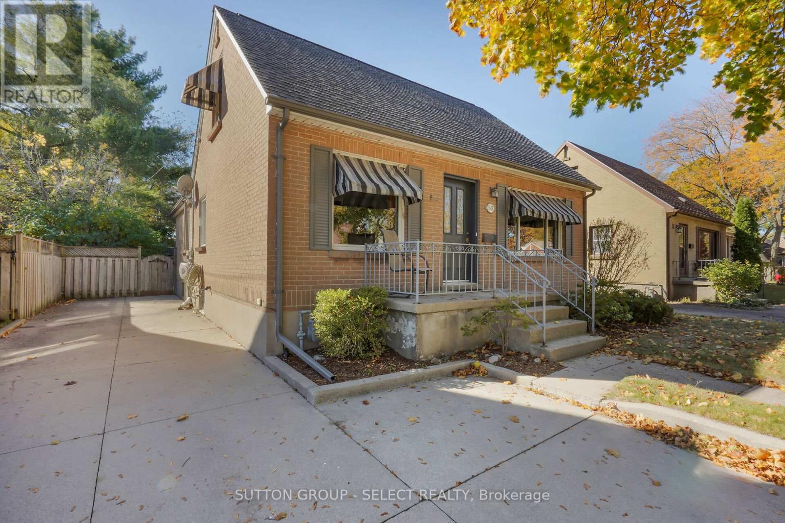 53 GRAYDON STREET, London East (East N)