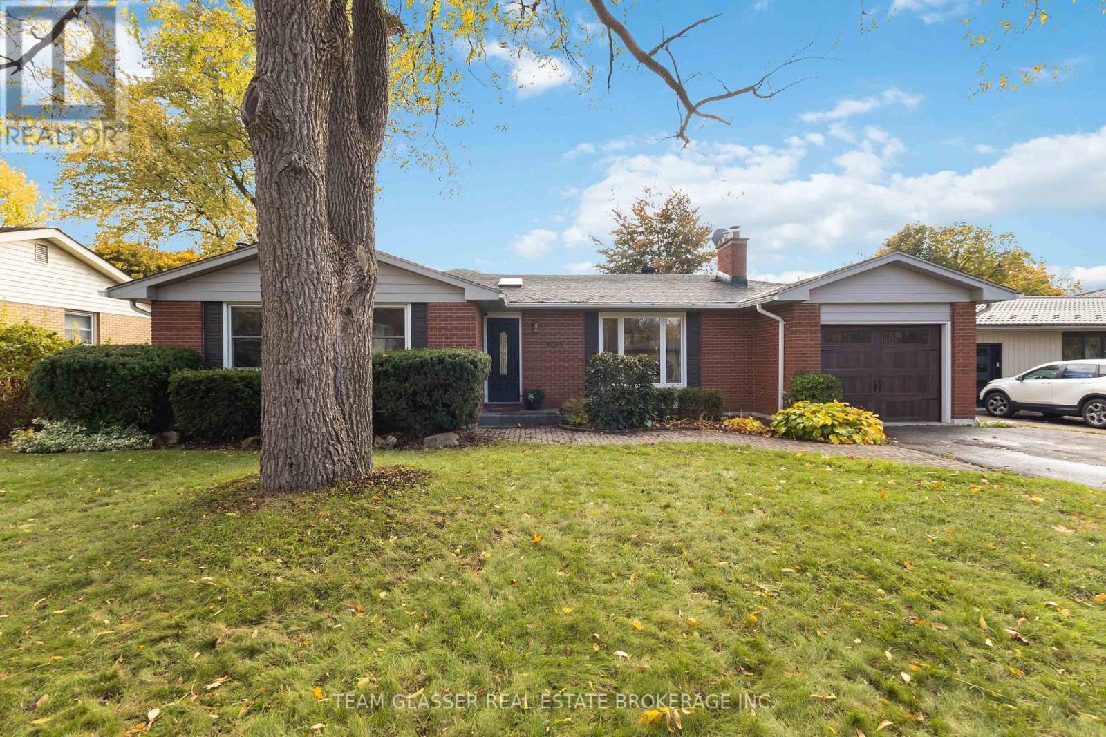 1054 WEMBLEY ROAD, London North (North M)