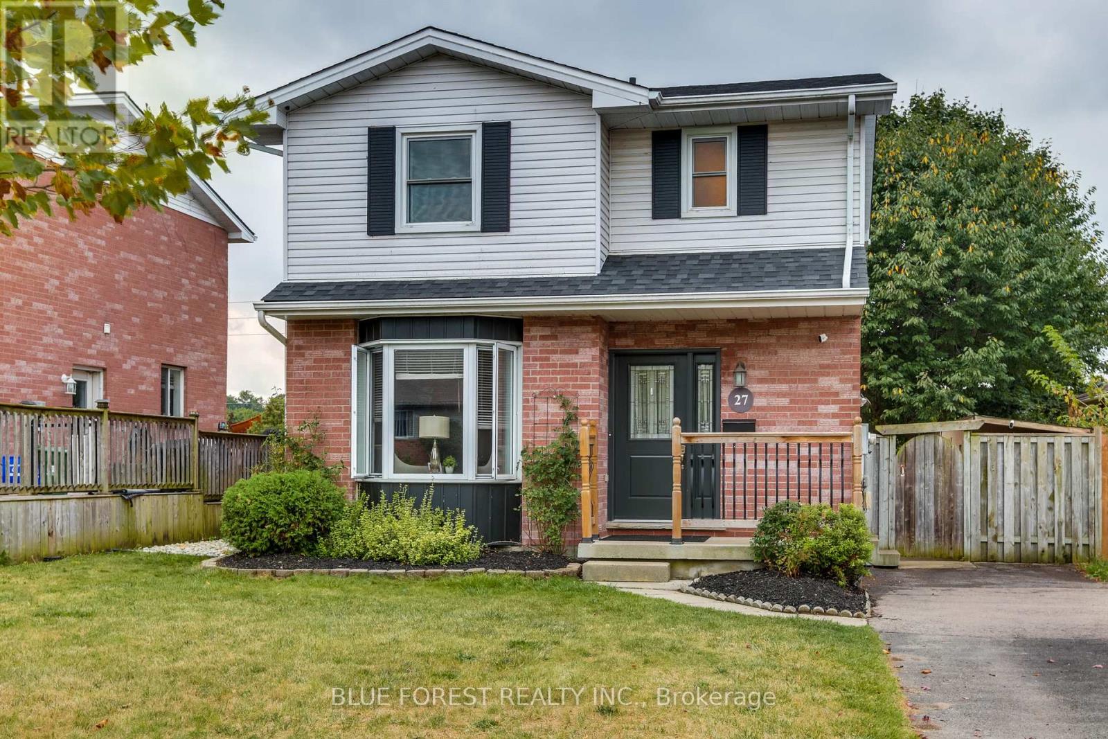 27 LOGGERS GROVE, London East (East P)