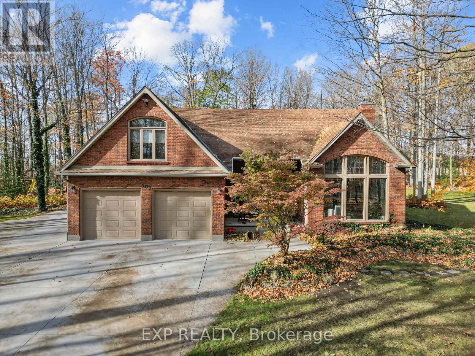 107 LEWIS DRIVE, Middlesex Centre (Coldstream)