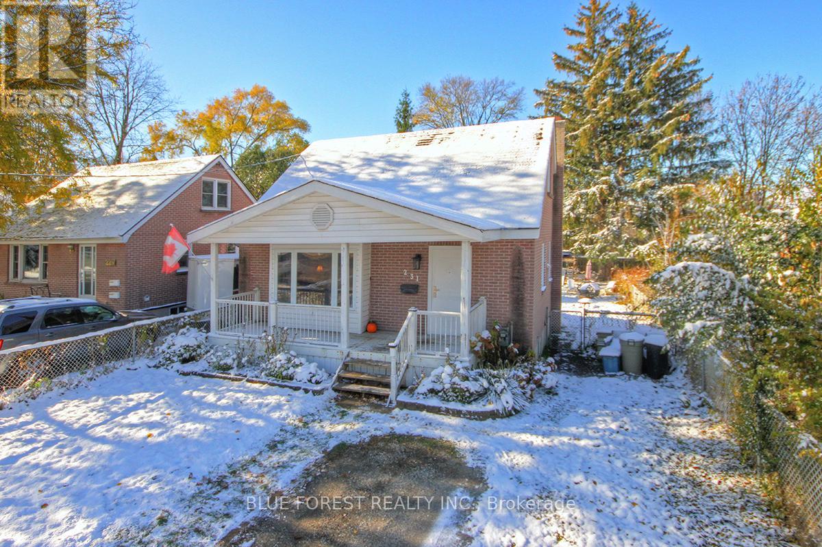 231 TAYLOR STREET, London East (East C)