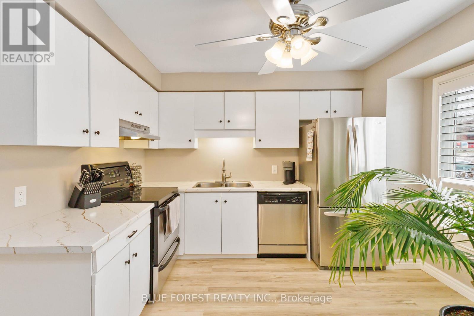 6 - 35 WATERMAN AVENUE, London South (South R)