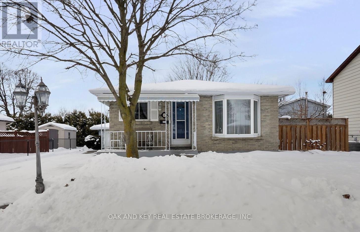 6 COURT LANE, London East (East O)