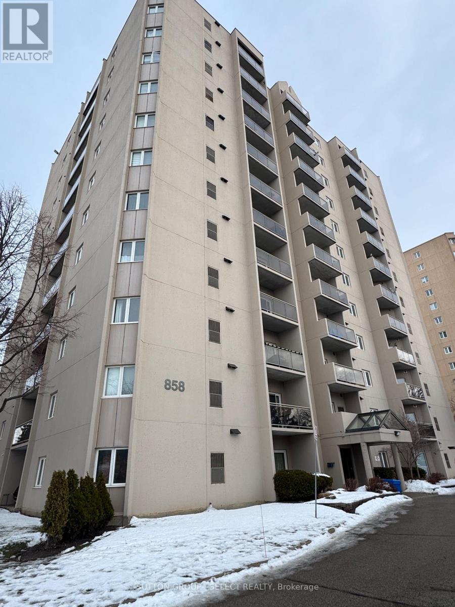 906 - 858 COMMISSIONERS ROAD E, London South (South H)