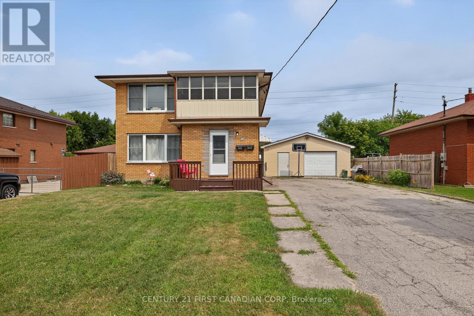 204 BURNSIDE DRIVE, London East (East I)