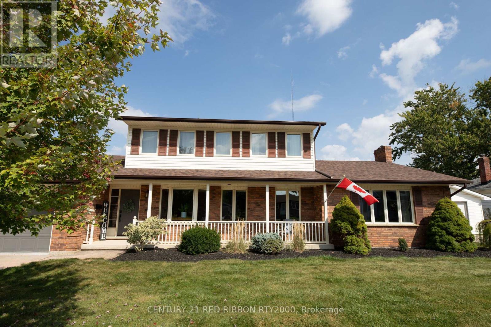 51 QUEEN STREET, Strathroy-Caradoc (SE)