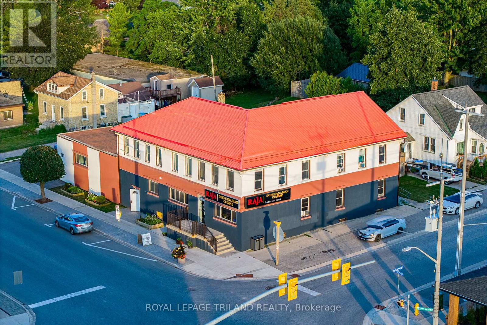 41 MAIN STREET E, Bluewater (Zurich)