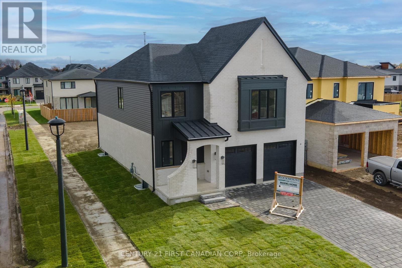 1382 SHIELDS PLACE, London North (North S)