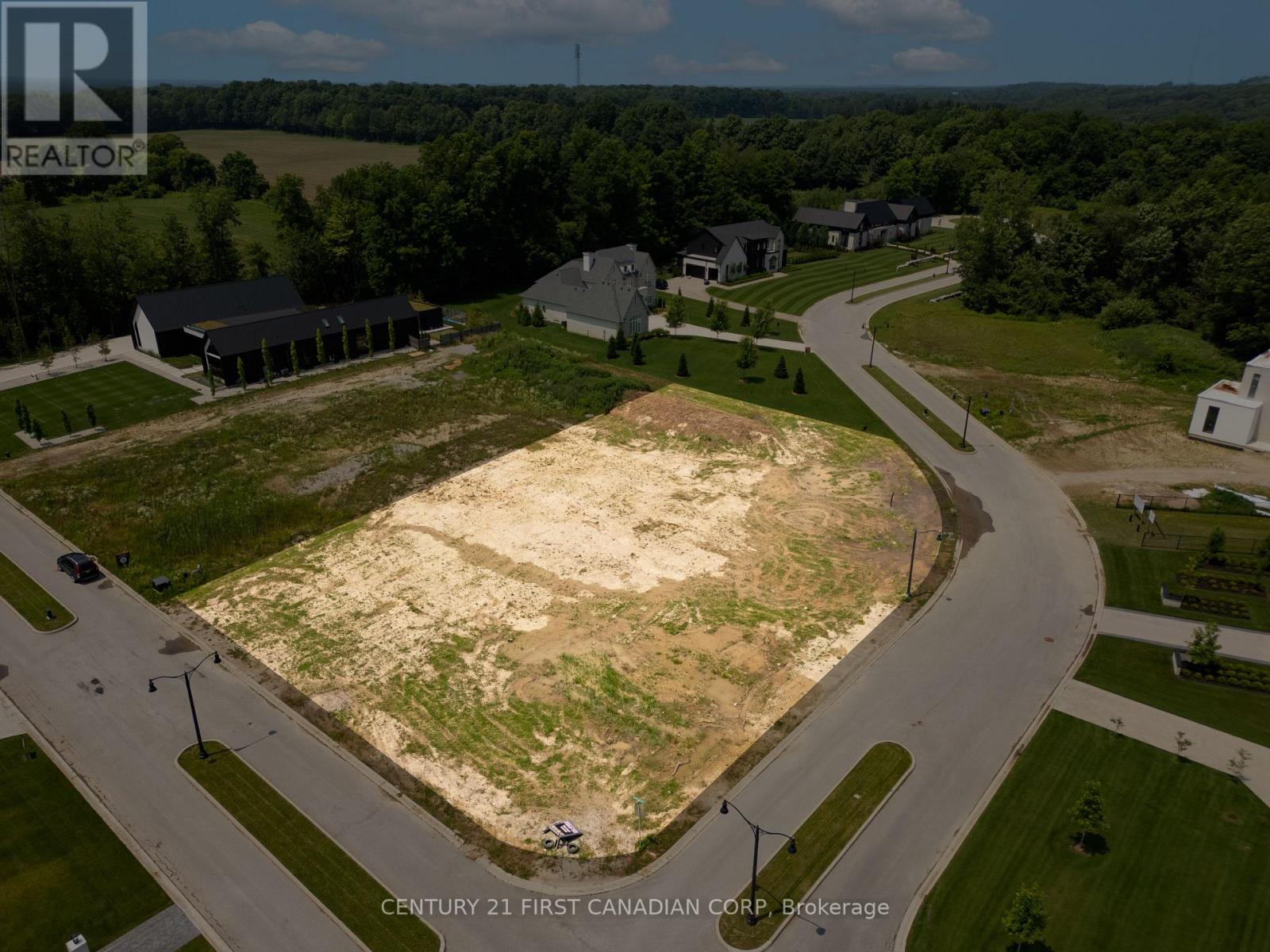 3870 SOUTH WINDS DRIVE, London South (South V)