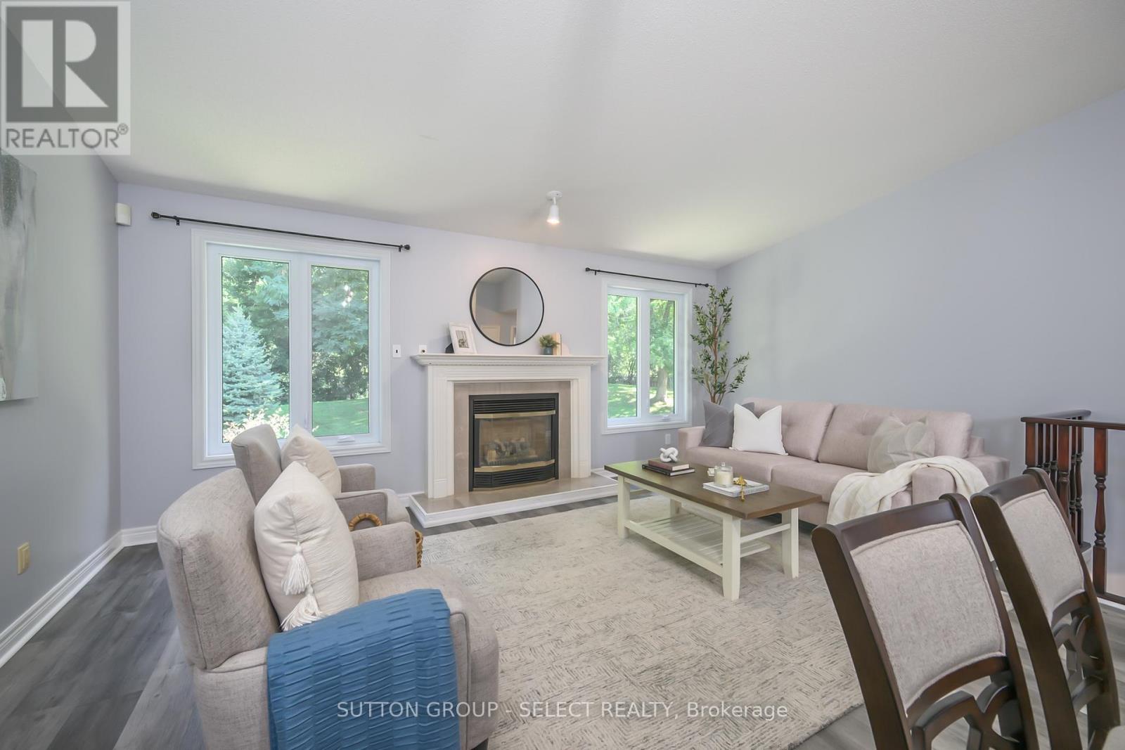 9 - 445 RIVERSIDE DRIVE, London North (North N)