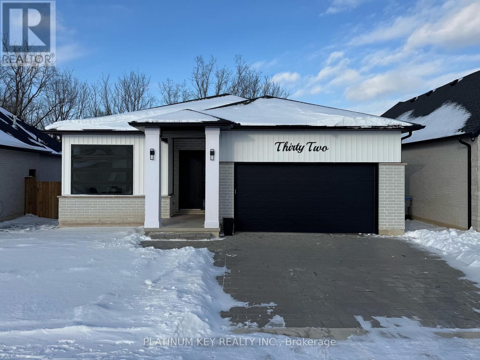 32 BRISCOE CRESCENT, Strathroy-Caradoc (NE)