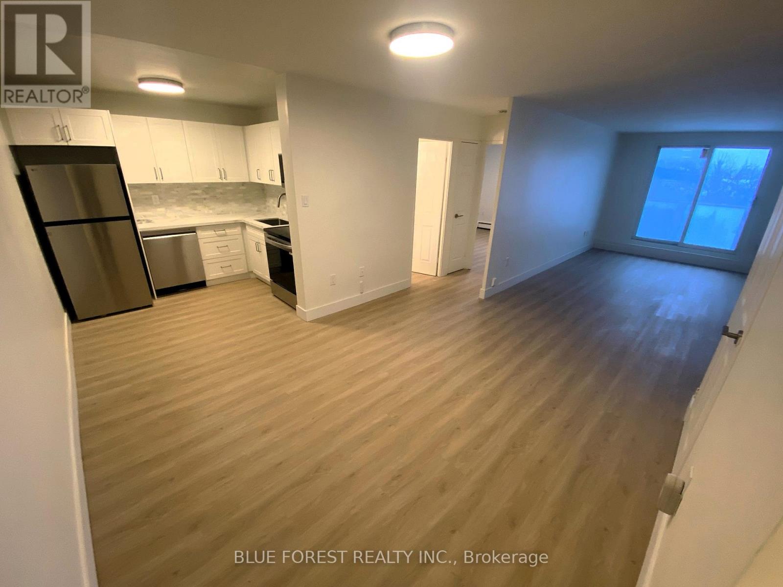 307 - 573 MORNINGTON AVENUE S, London East (East G)