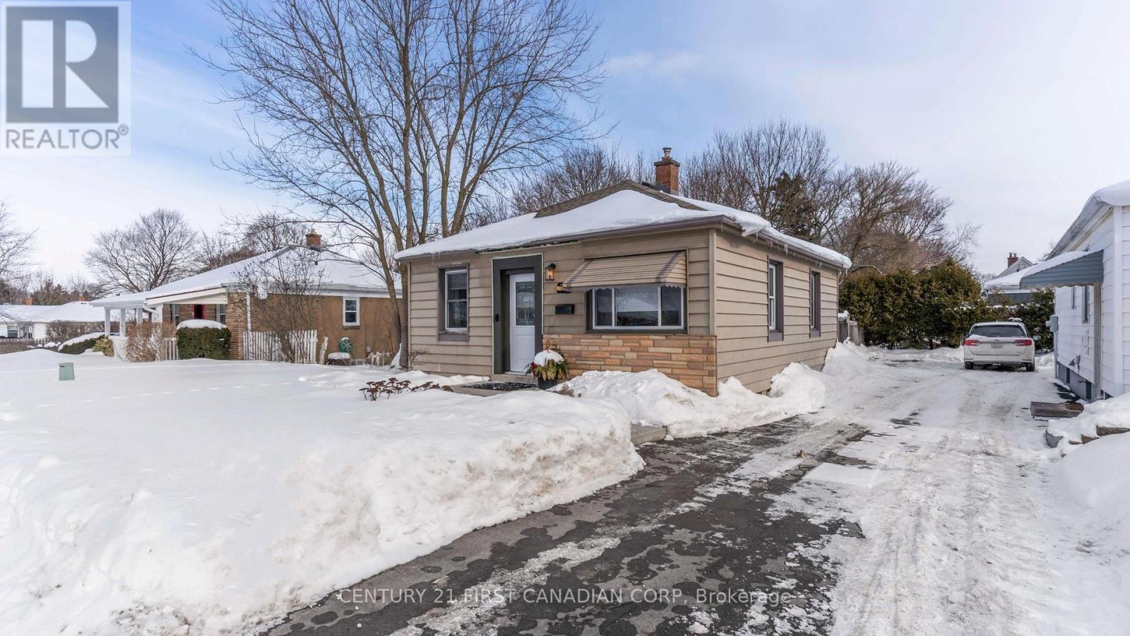 16 ELLIOTT STREET, London East (East C)