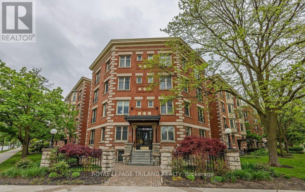 306 - 460 WELLINGTON STREET, London East (East F)