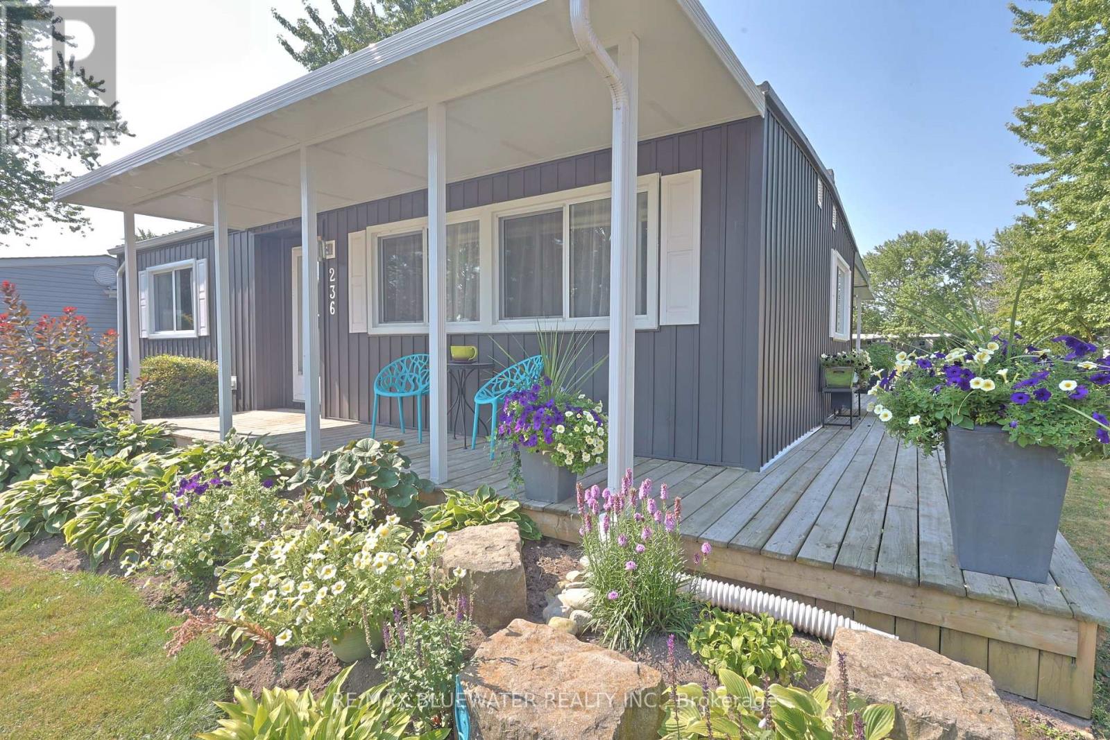 236 PEBBLE BEACH PARKWAY, South Huron (Stephen)