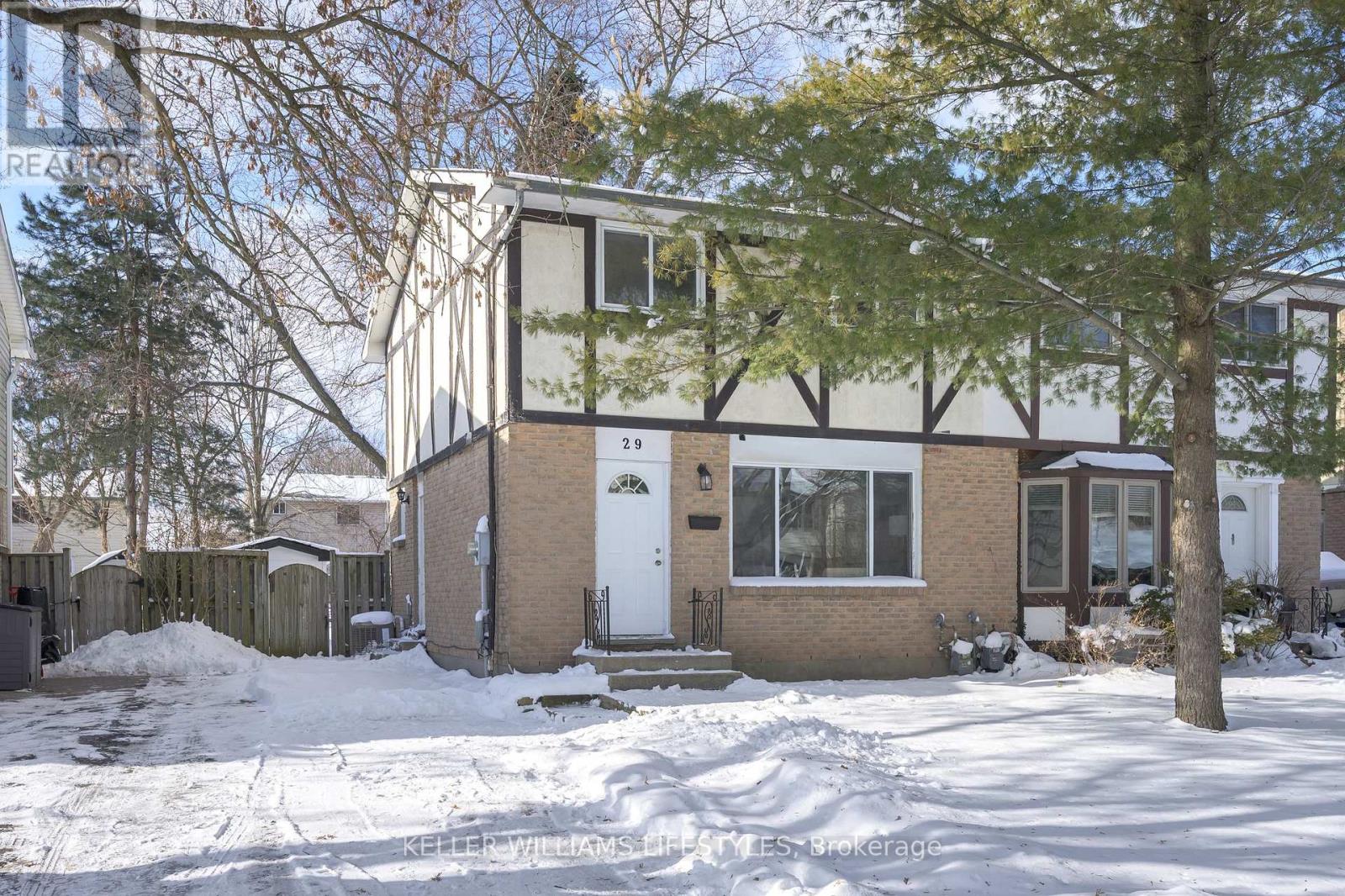 29 SASHA CRESCENT, London South (South X)