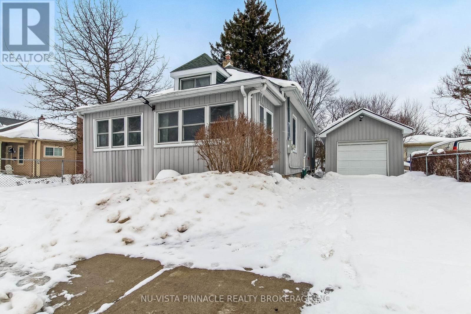 52 BOULLEE STREET, London East (East C)