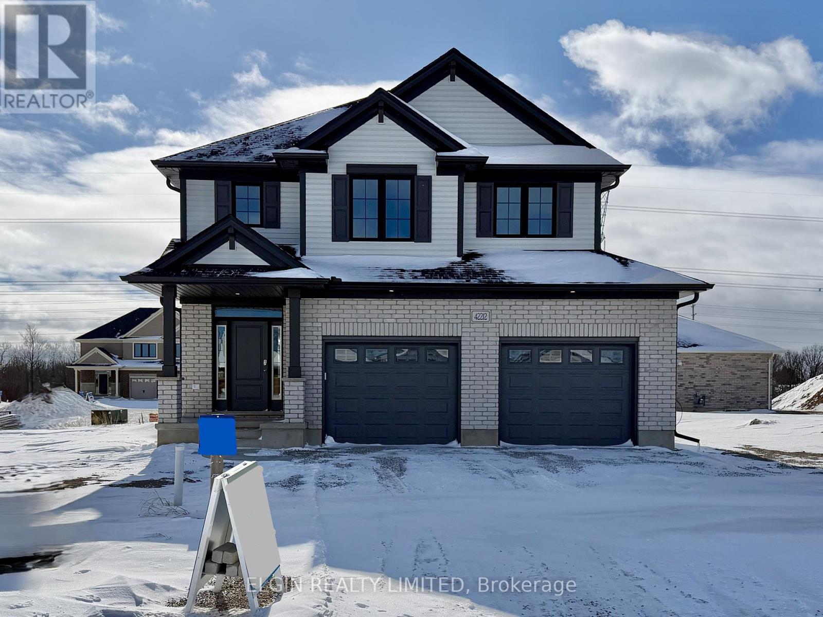 42212 MCBAIN LINE, Central Elgin