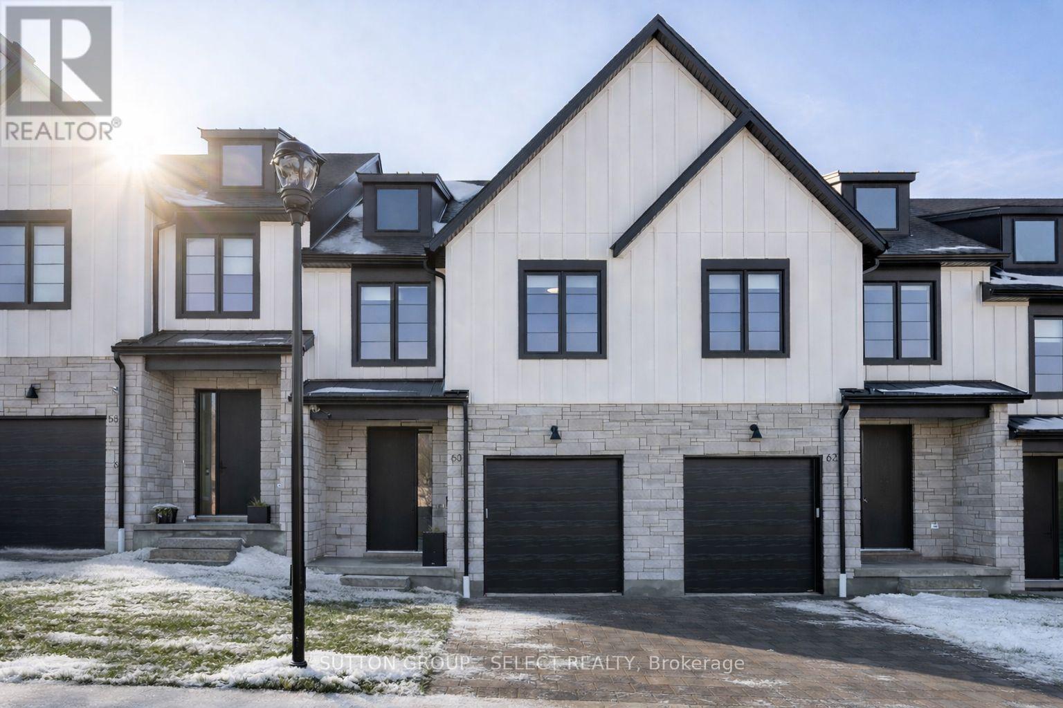 62-1175 RIVERBEND ROAD, London South (South B)