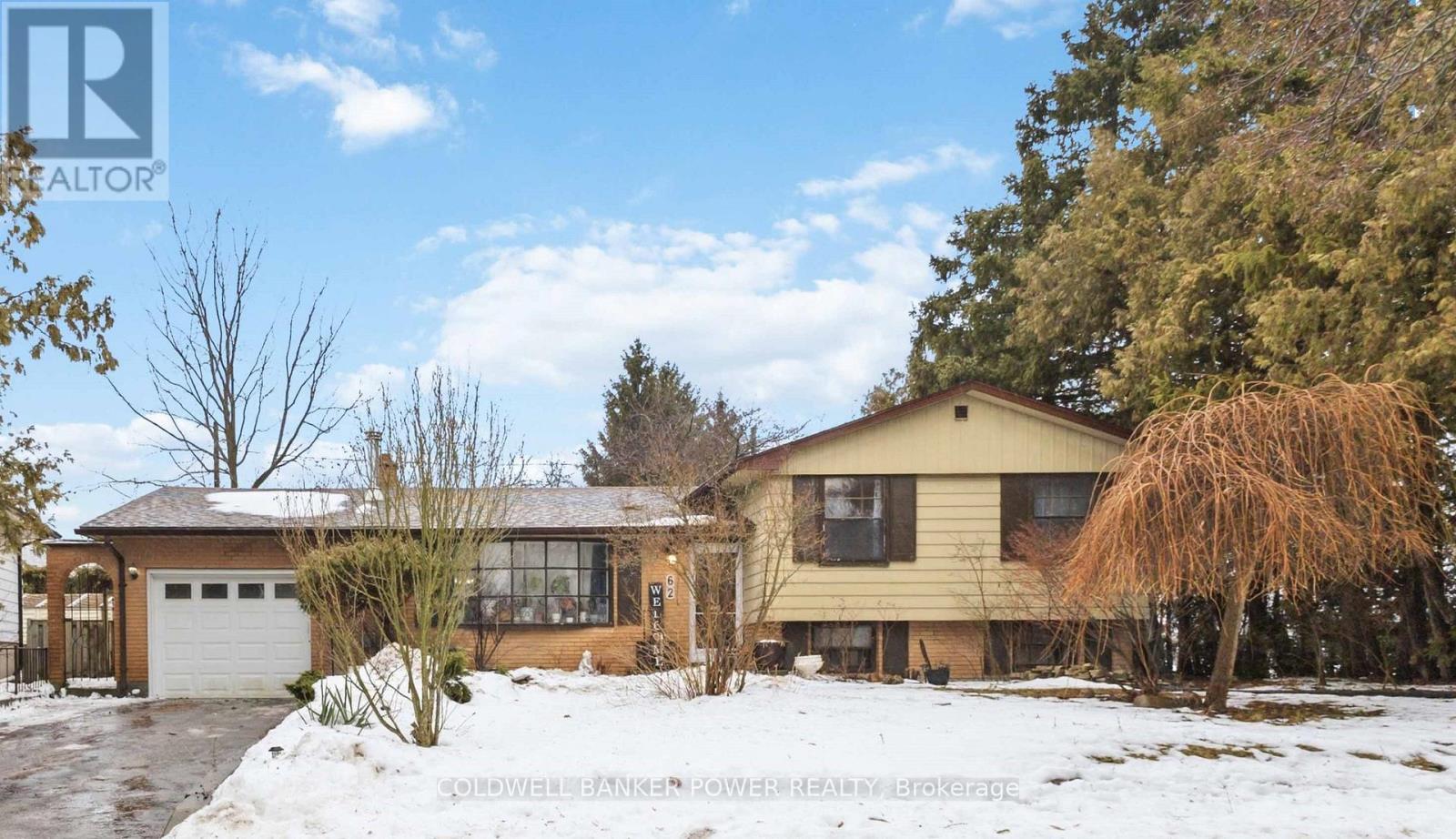 62 DEVERON CRESCENT, London South (South T)