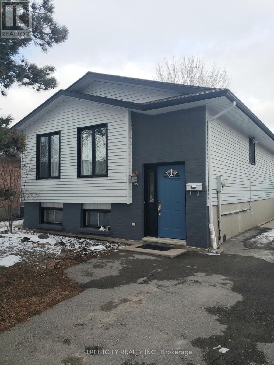 22 ERICA CRESCENT S, London South (South X)