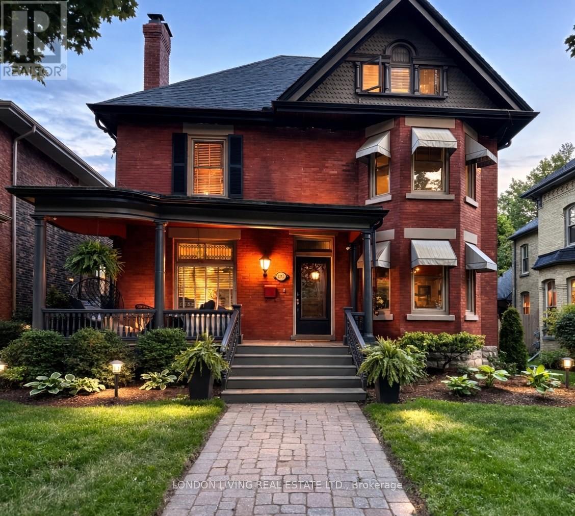 197 ELMWOOD AVENUE E, London South (South F)