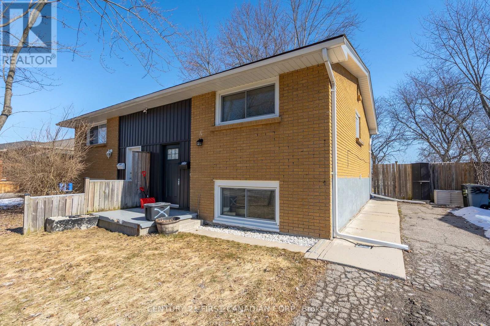 332 BASE LINE ROAD W, London South (South D)