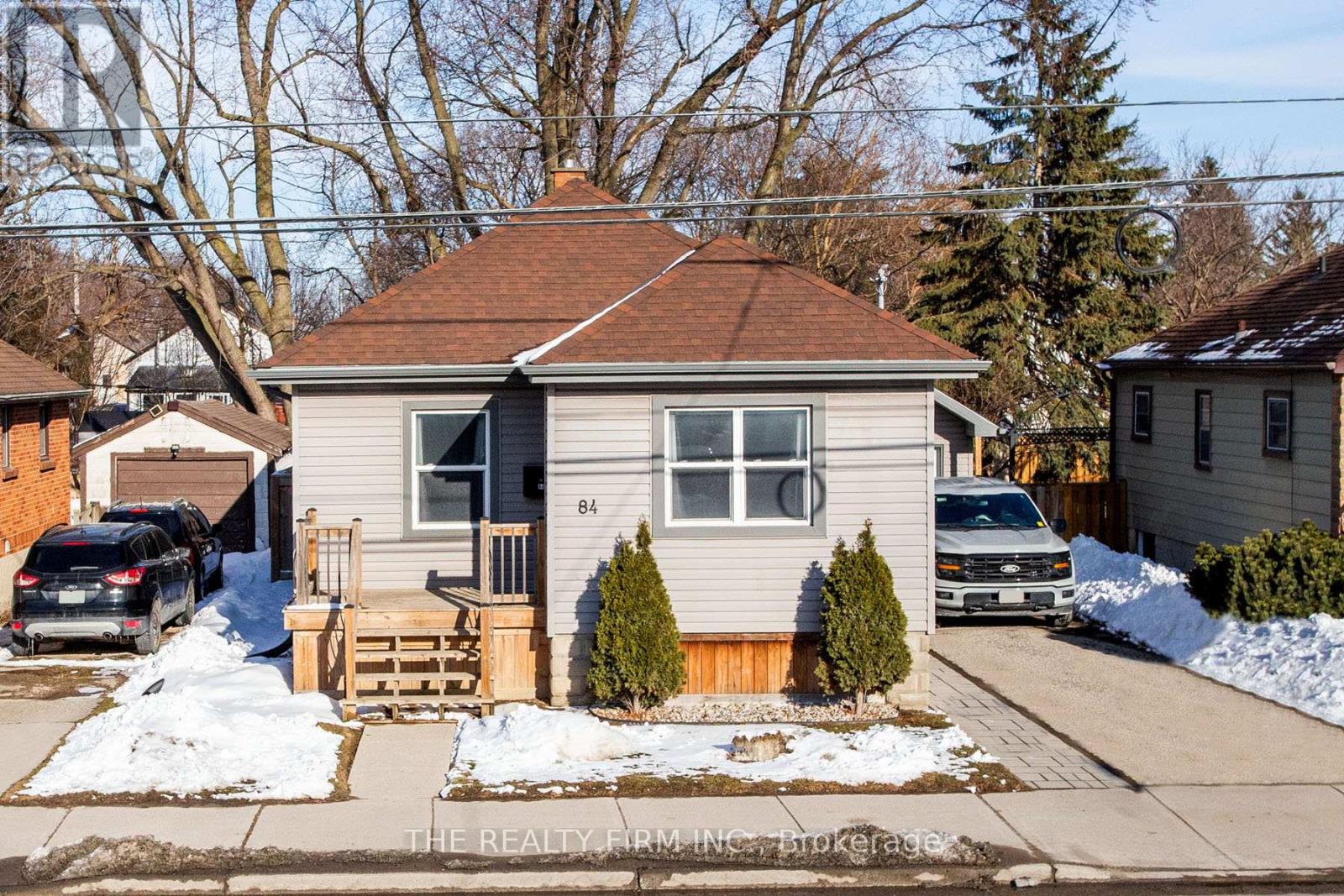 84 ADELAIDE STREET S, London South (South I)