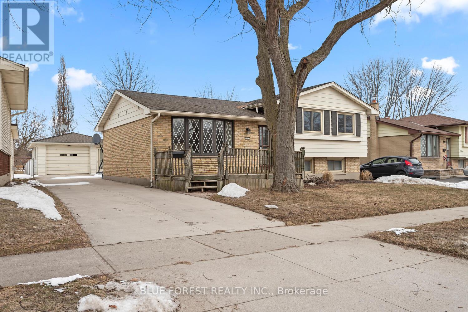 1001 OSGOODE DRIVE, London South (South Y)