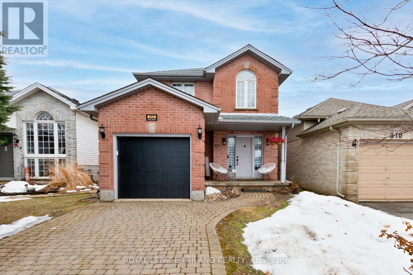 312 BROOKHAVEN PLACE, London East (East A)