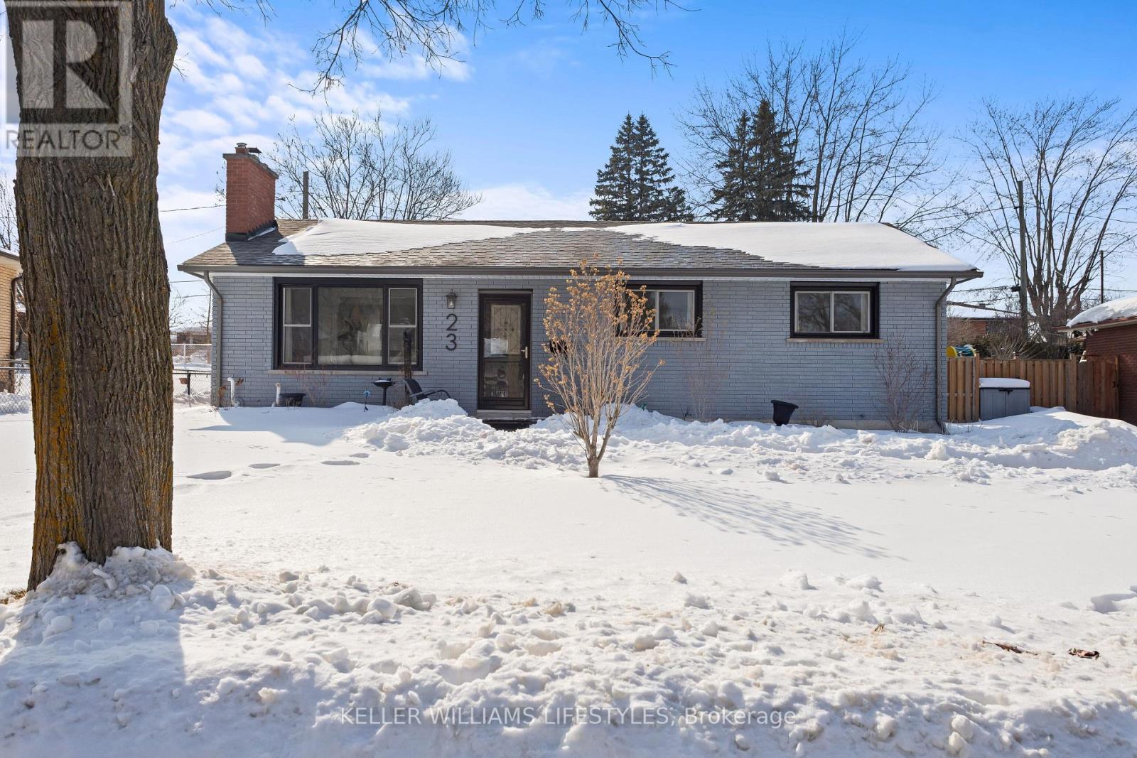 23 STORMONT DRIVE, London South (South T)