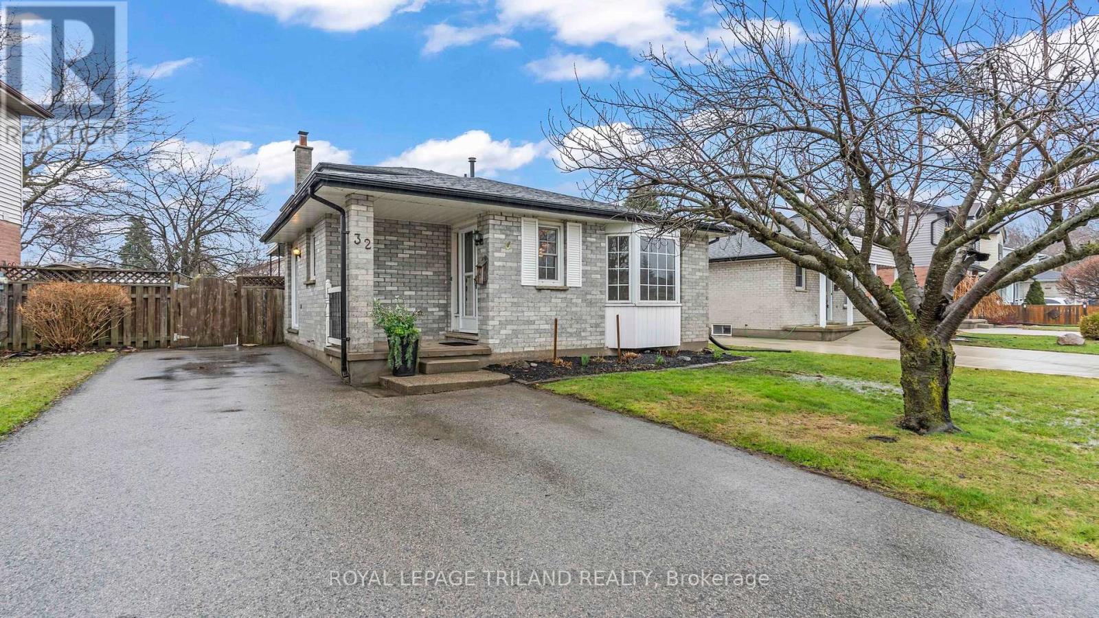 32 GLENROY ROAD, London South (South T)