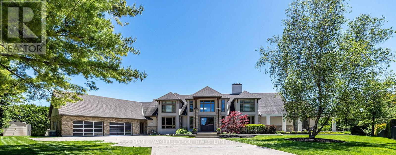 60 SIR ROBERT PLACE, Middlesex Centre (Arva)