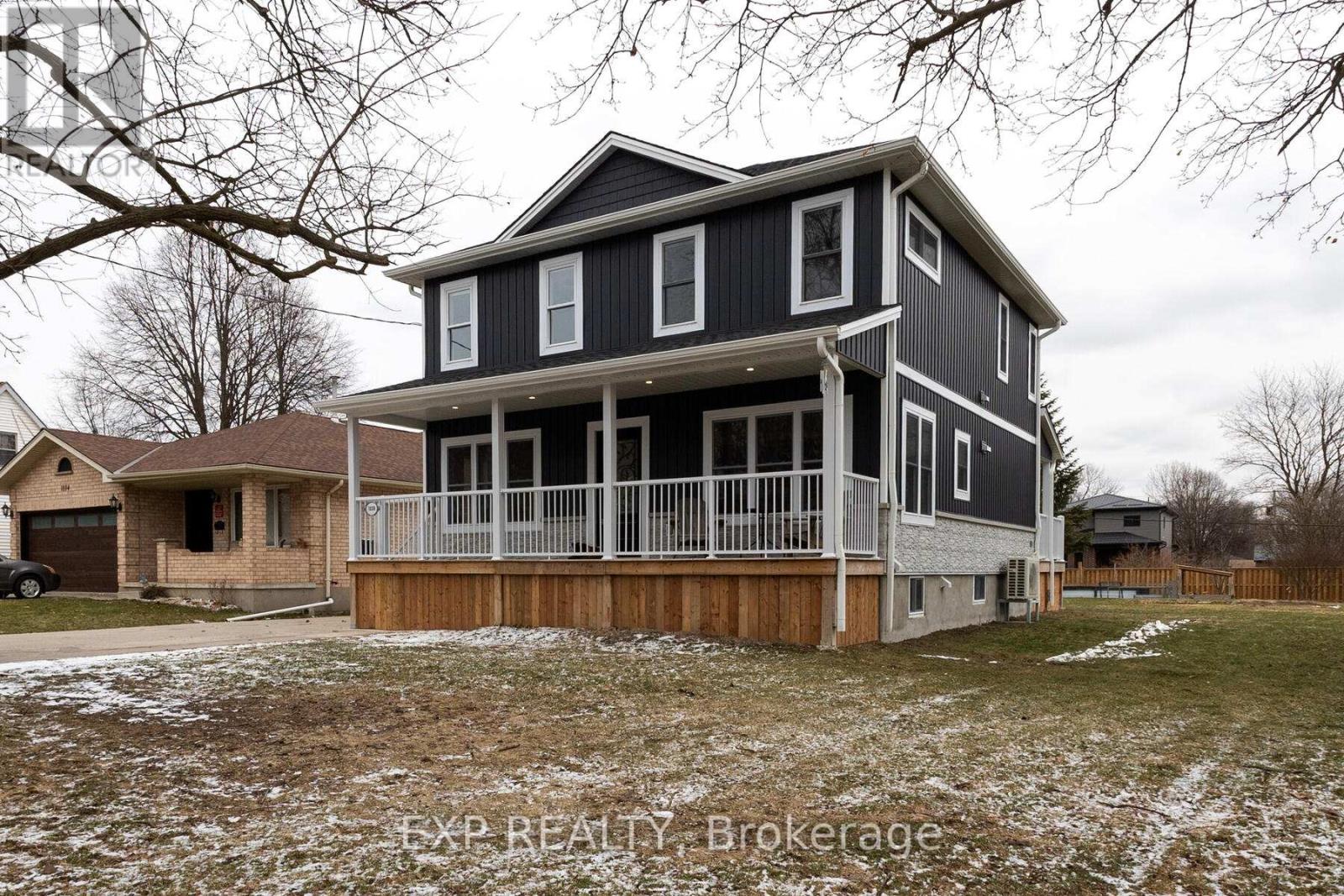 1038 DEARNESS DRIVE, London South (South Y)