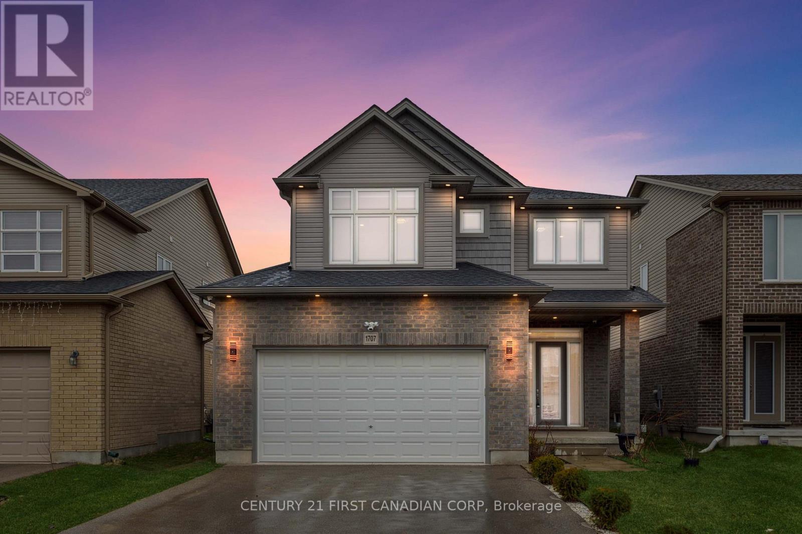 1707 AUKETT DRIVE, London North (North D)