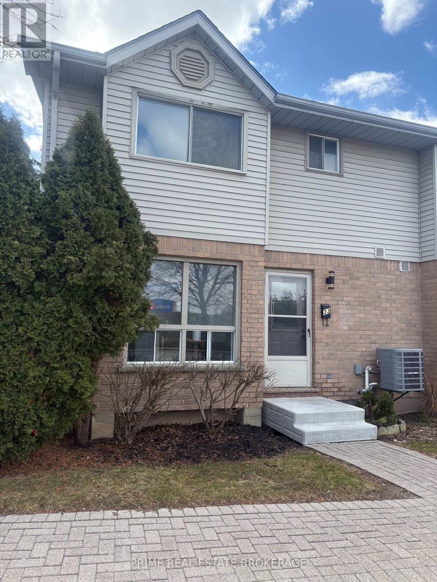 33 - 35 WATERMAN AVENUE, London South (South R)