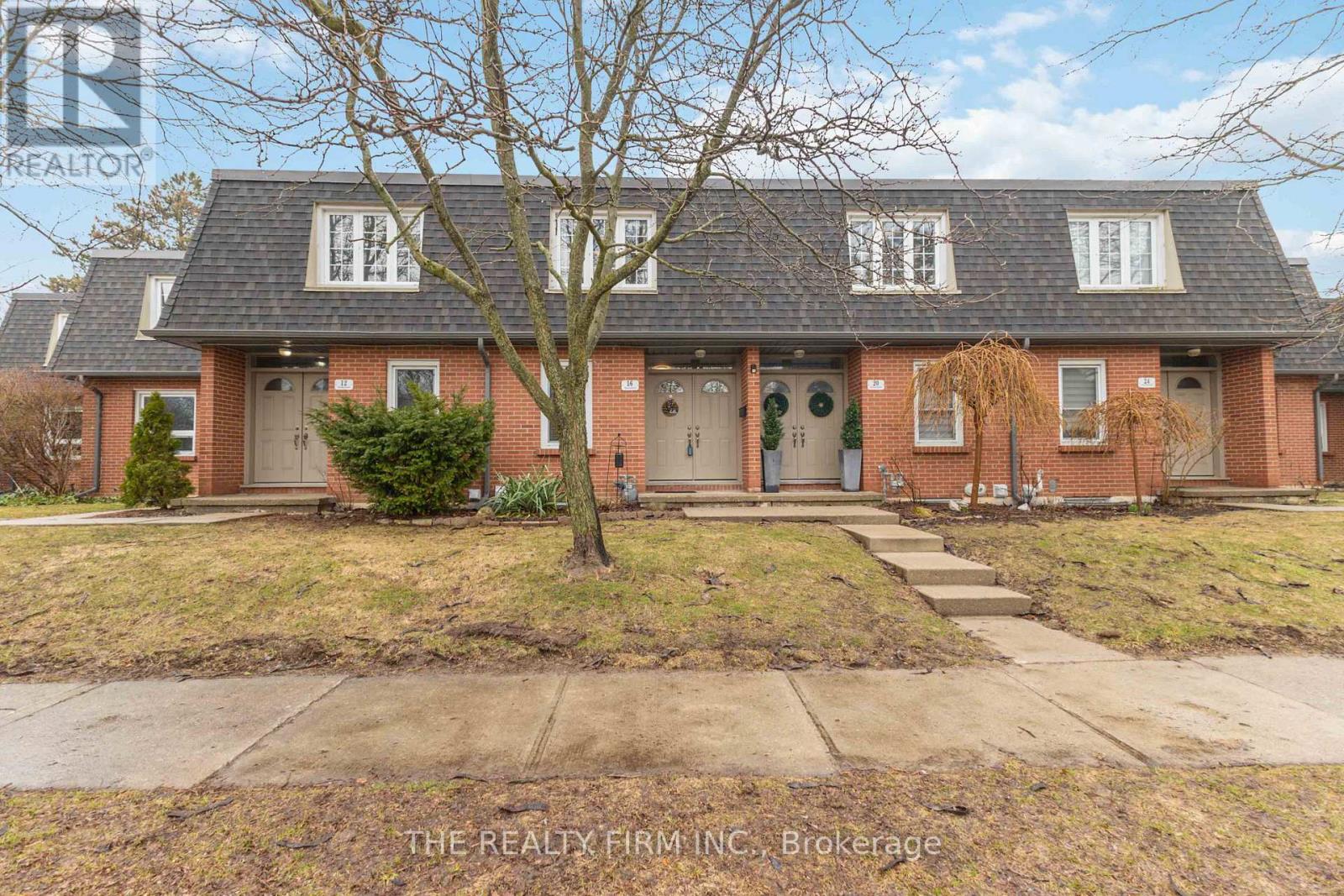 67 - 16 HOMESTEAD CRESCENT, London North (North F)