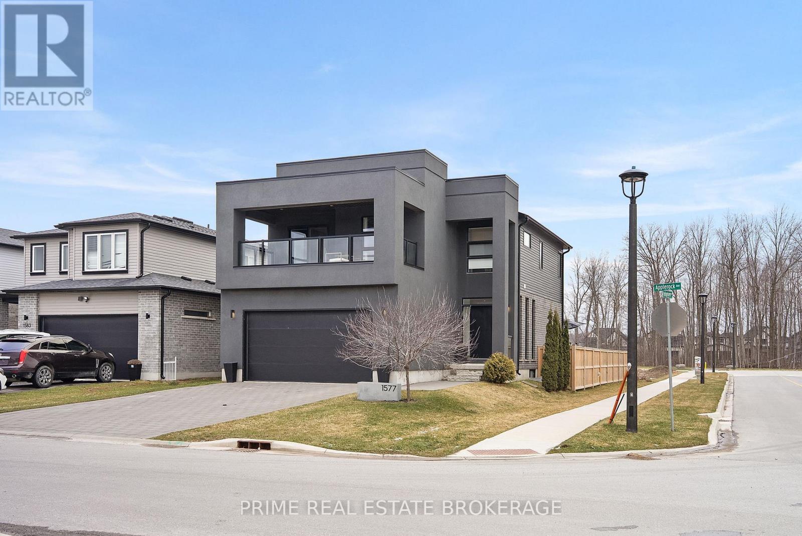 1577 APPLEROCK AVENUE, London North (North S)