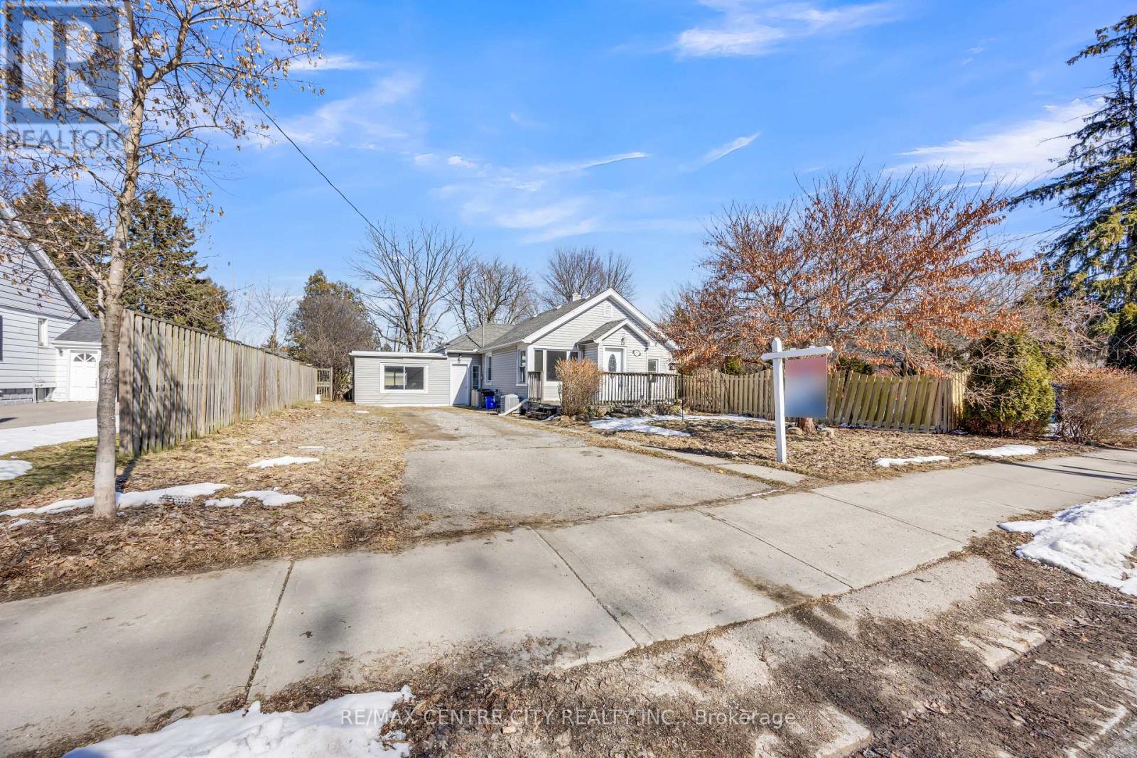 78 LANGARTH STREET W, London South (South E)