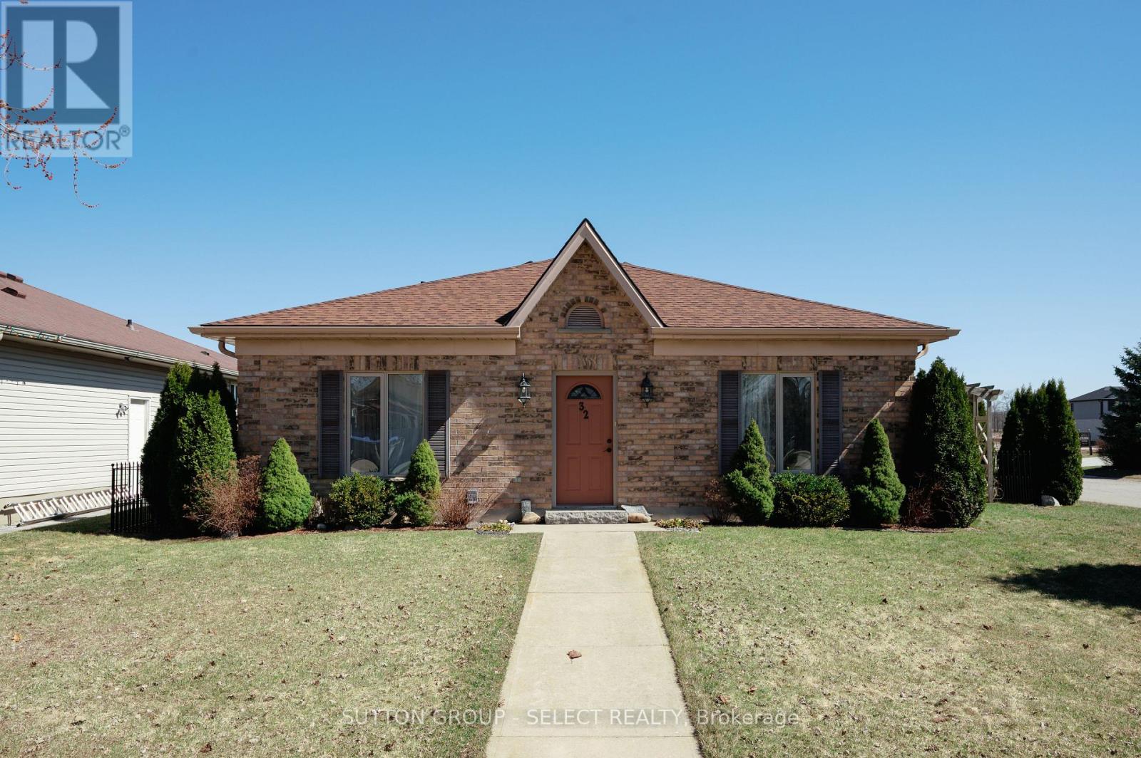 32 ROBIN STREET, North Middlesex (Ailsa Craig)