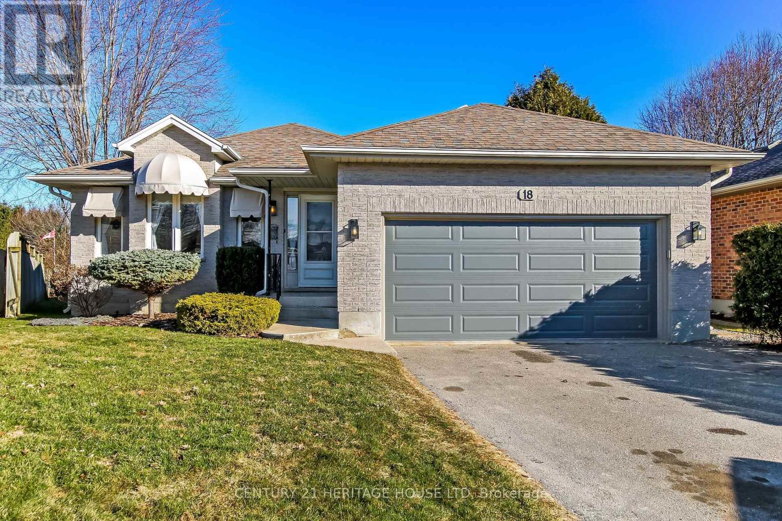 18 HICKORY BOULEVARD W, Strathroy-Caradoc (SE)