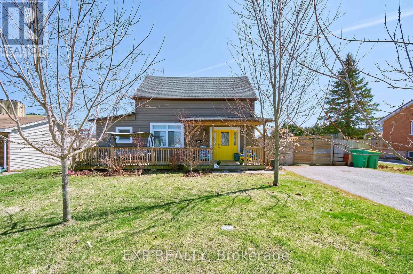 203 MCKELLAR STREET, Southwest Middlesex (Glencoe)