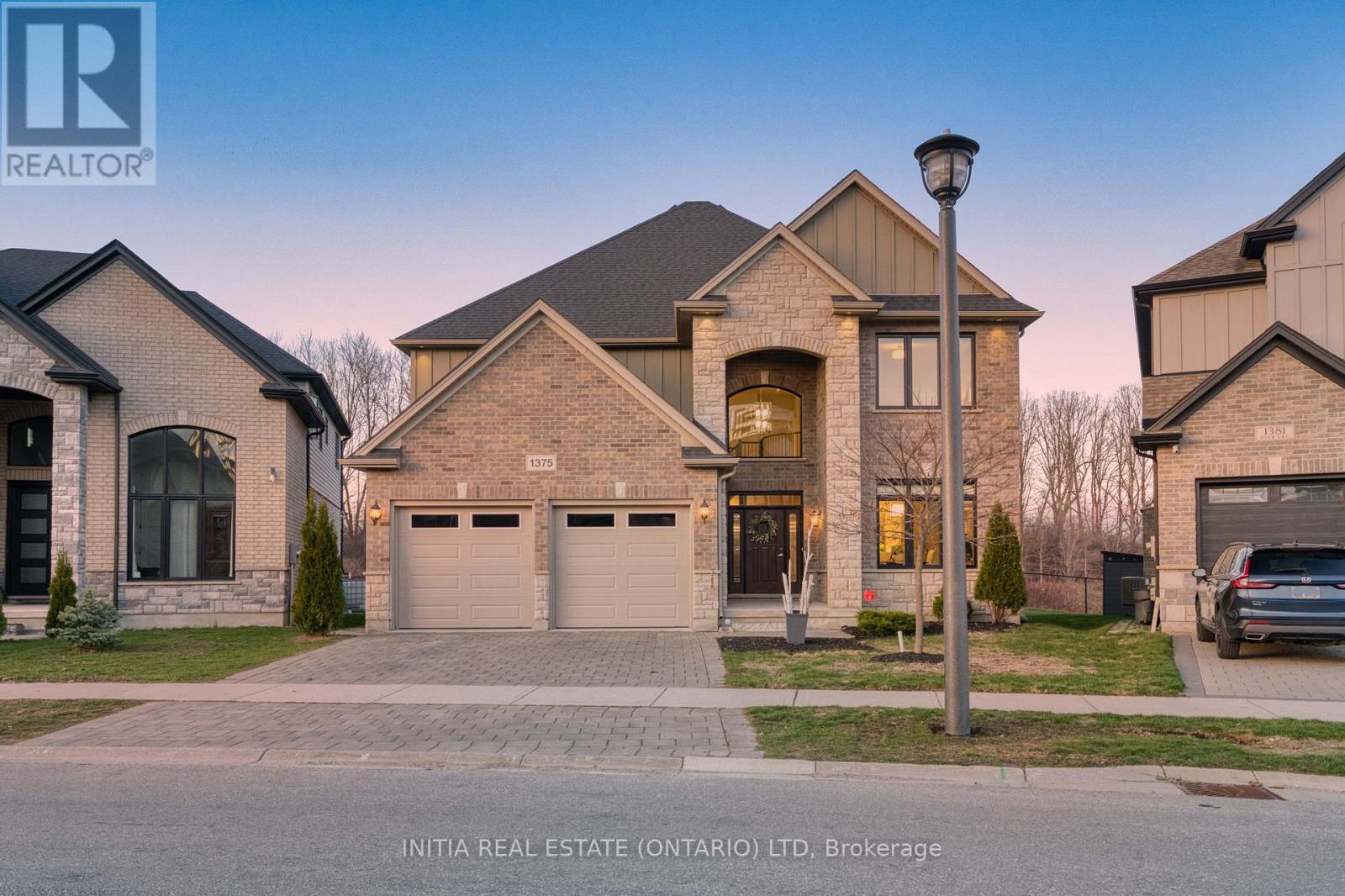 1375 DYER CRESCENT, London North (North S)