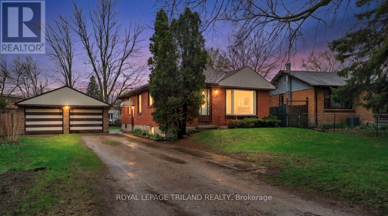 187 FAIRWAY AVENUE, London East (East O)