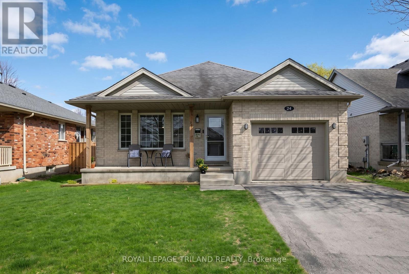 24 SIFTON DRIVE, St. Thomas
