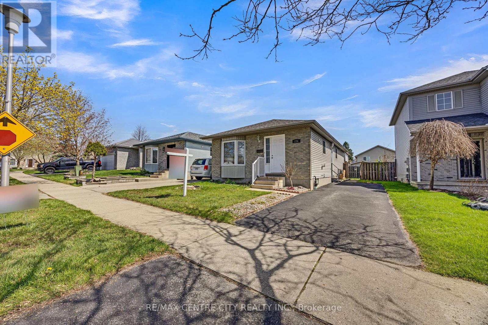 276 WILDGOOSE ROAD, London East (East Q)