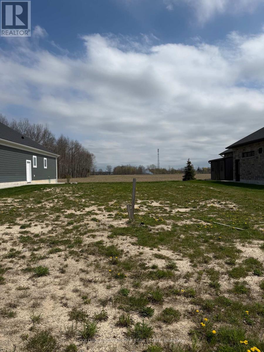 79 DEERFIELD ROAD, South Huron (Stephen)